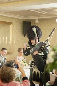 Scottish Wedding Piper 1063569 Image 2